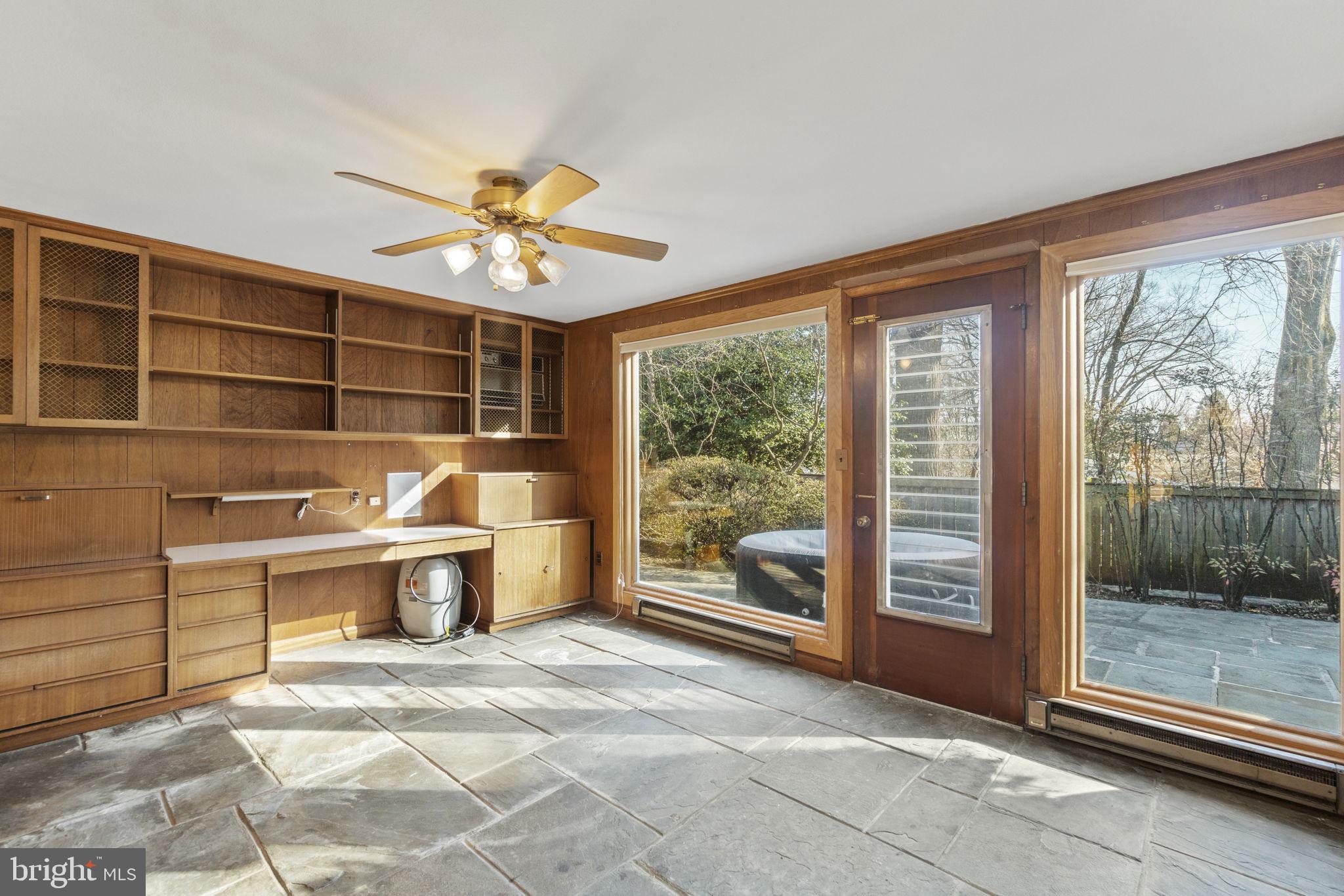 SOMERSET - Residential