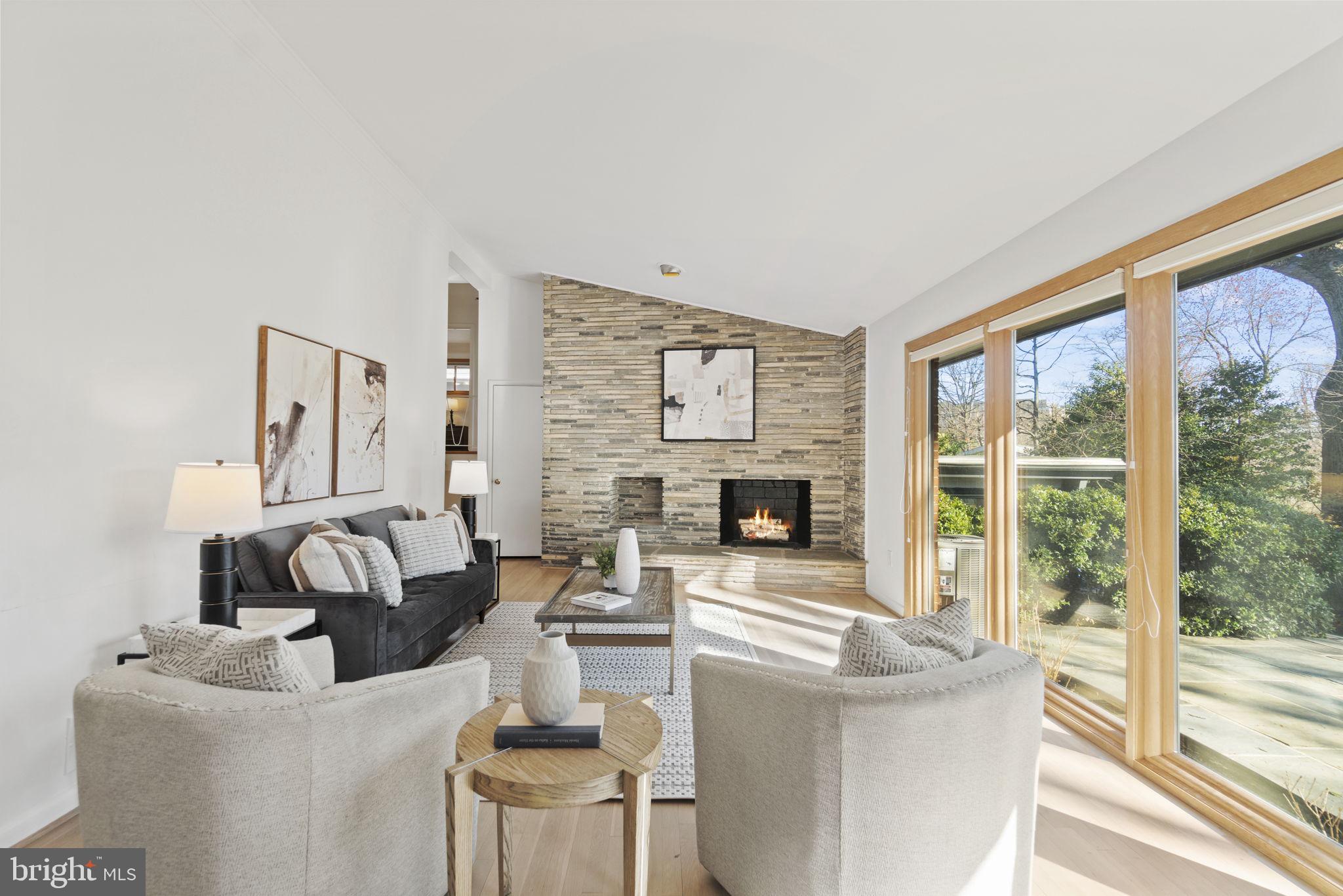 SOMERSET - Residential