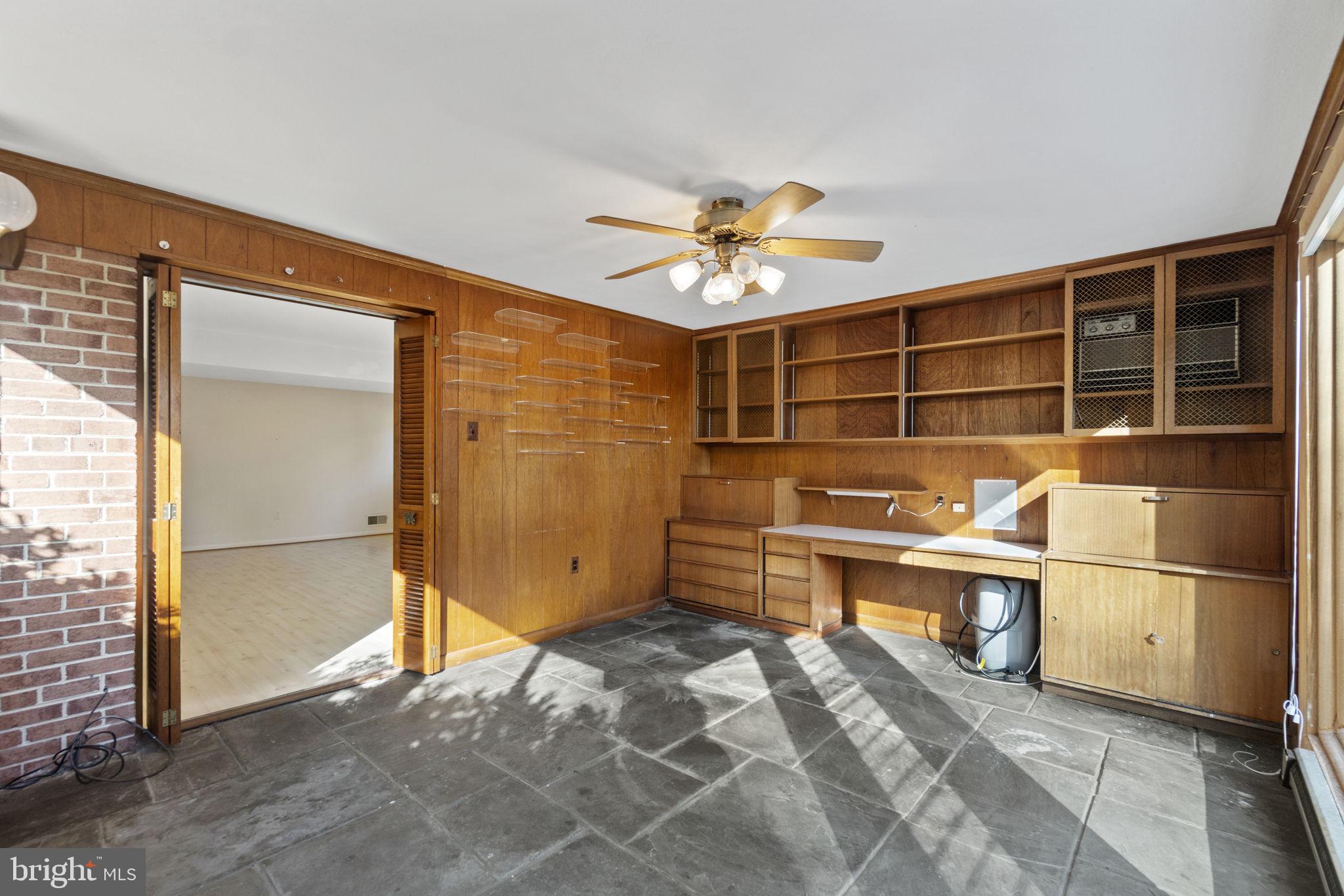 SOMERSET - Residential