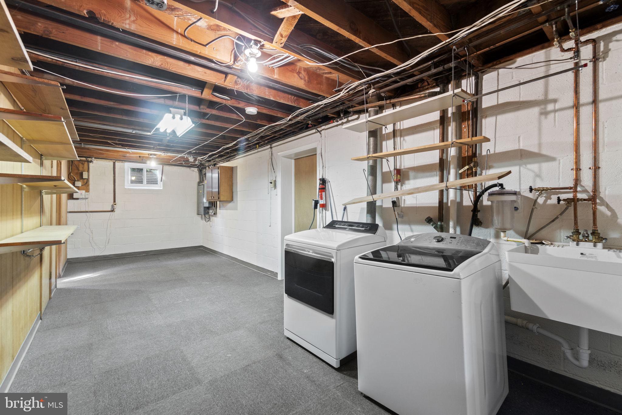 SOMERSET - Residential