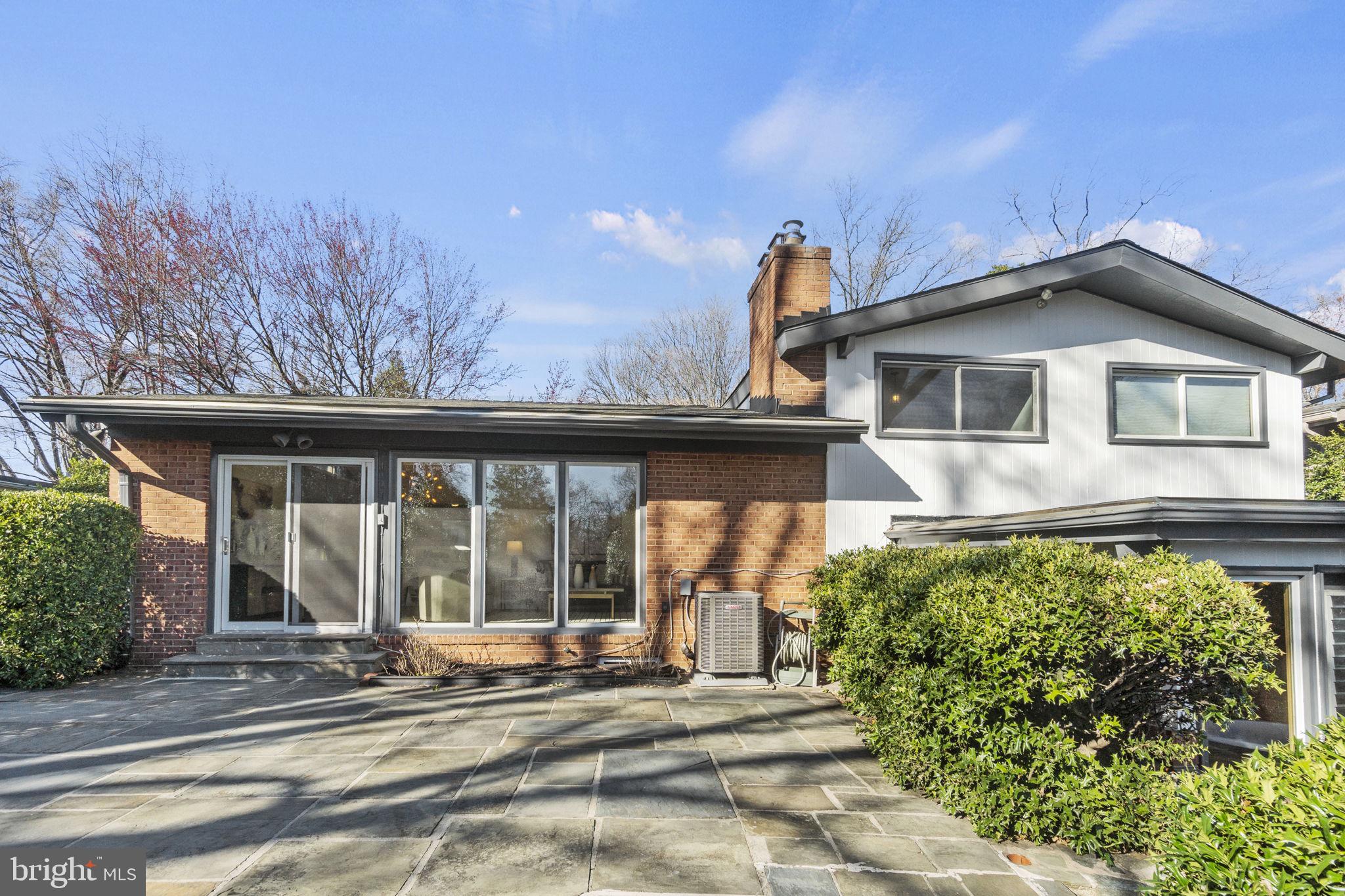 SOMERSET - Residential