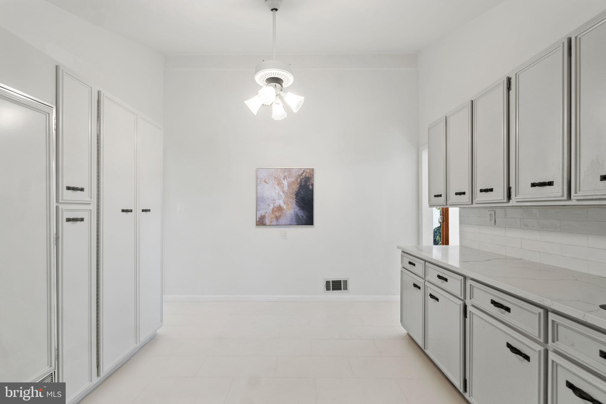 SOMERSET - Residential