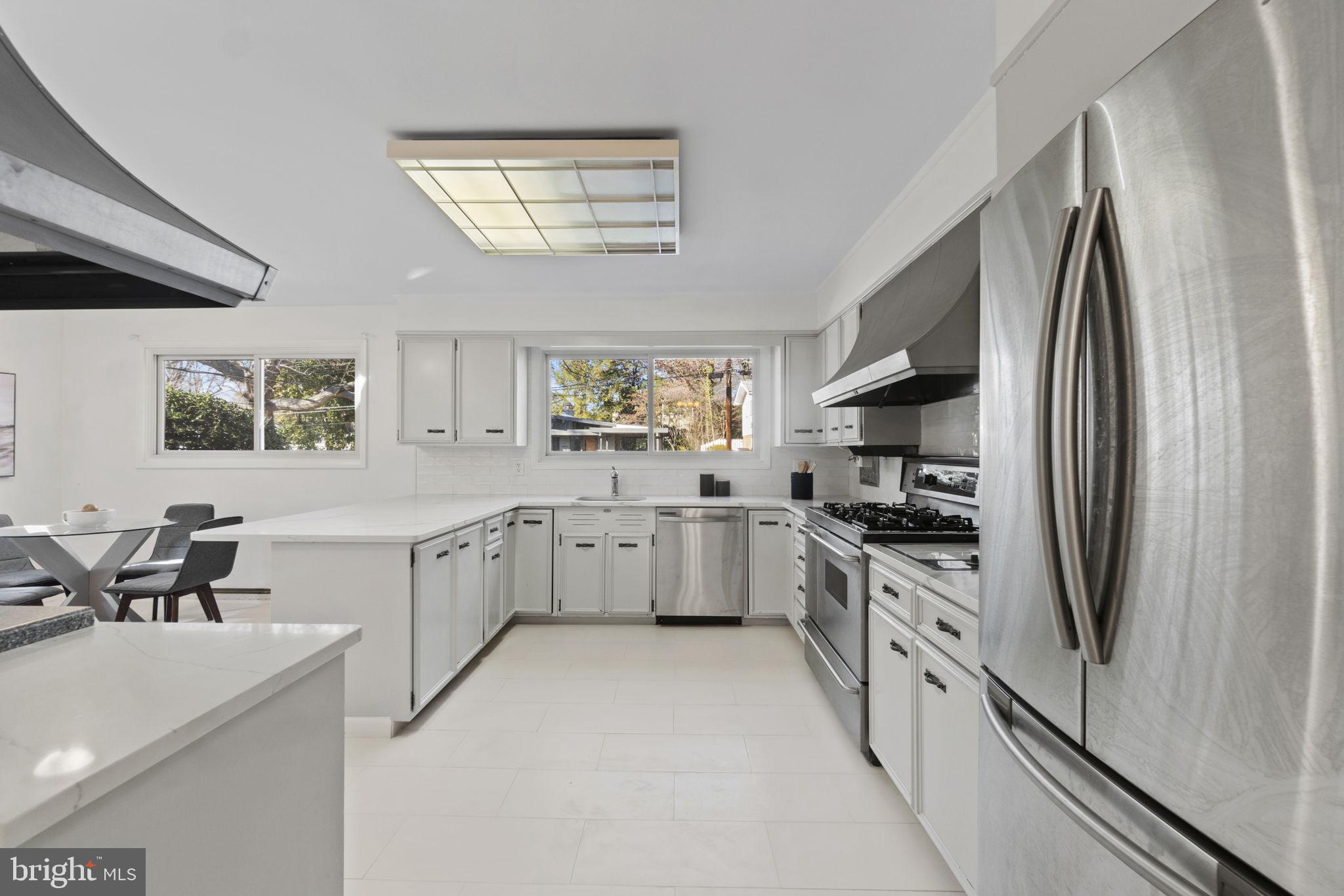 SOMERSET - Residential