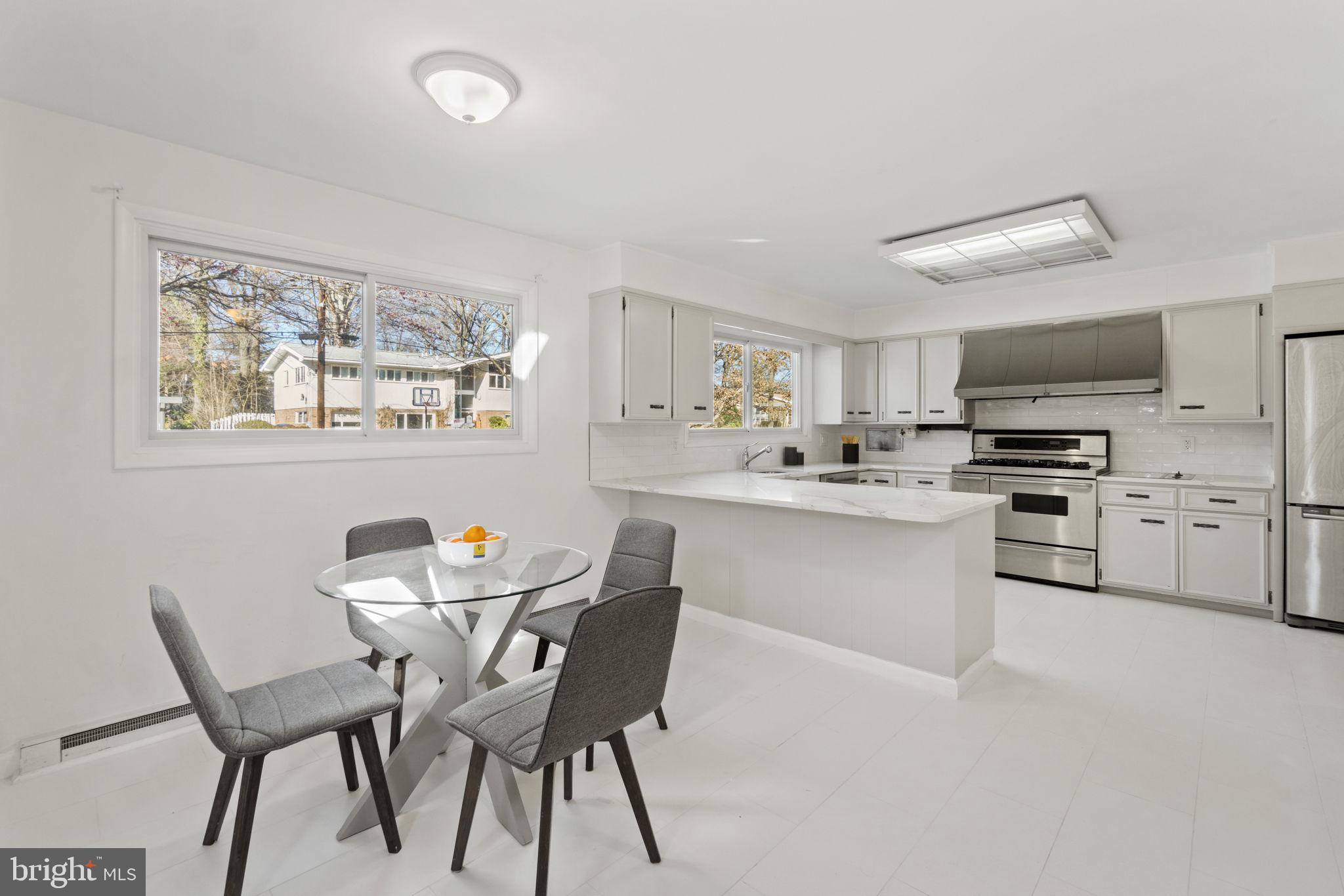 SOMERSET - Residential