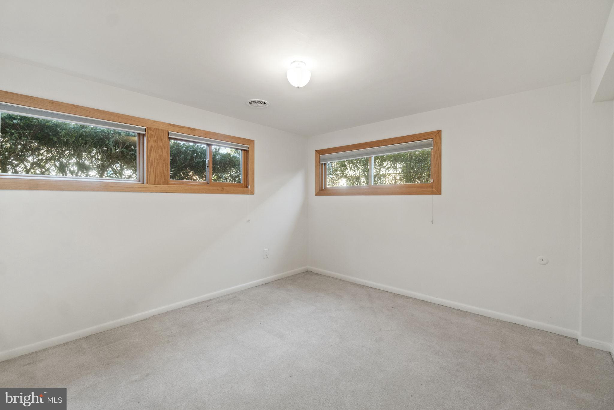 SOMERSET - Residential