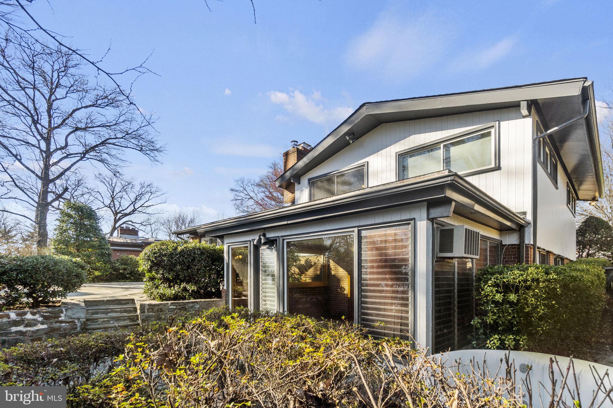 SOMERSET - Residential