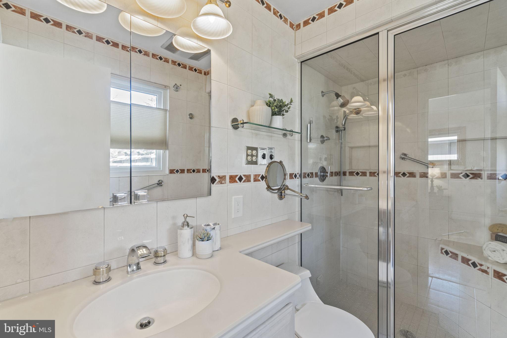 SOMERSET - Residential