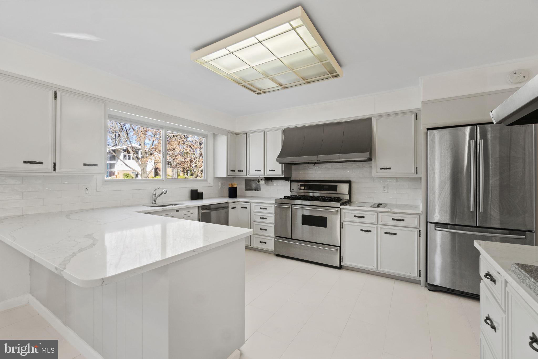 SOMERSET - Residential