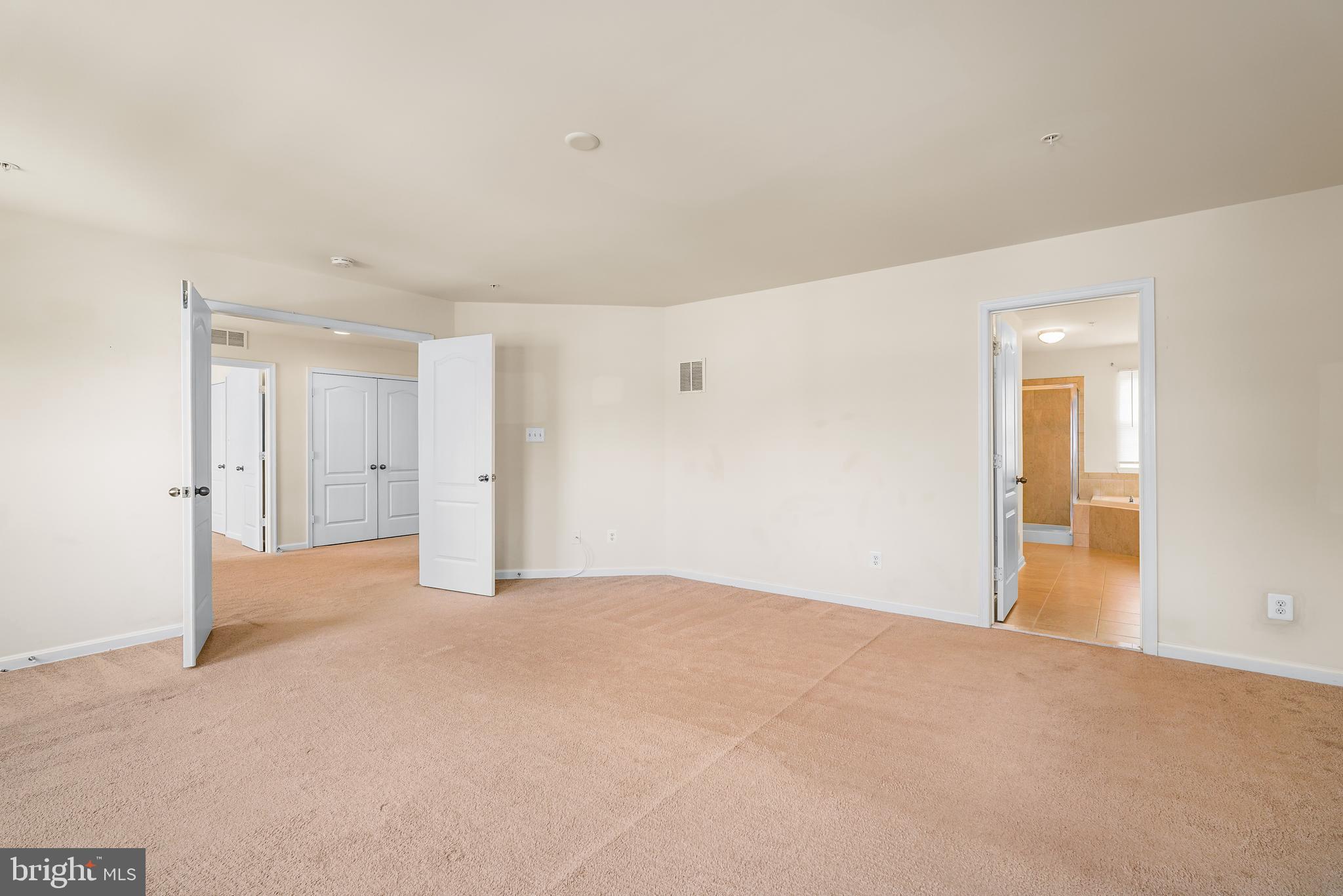 CHARLESTOWN CROSSING - Residential