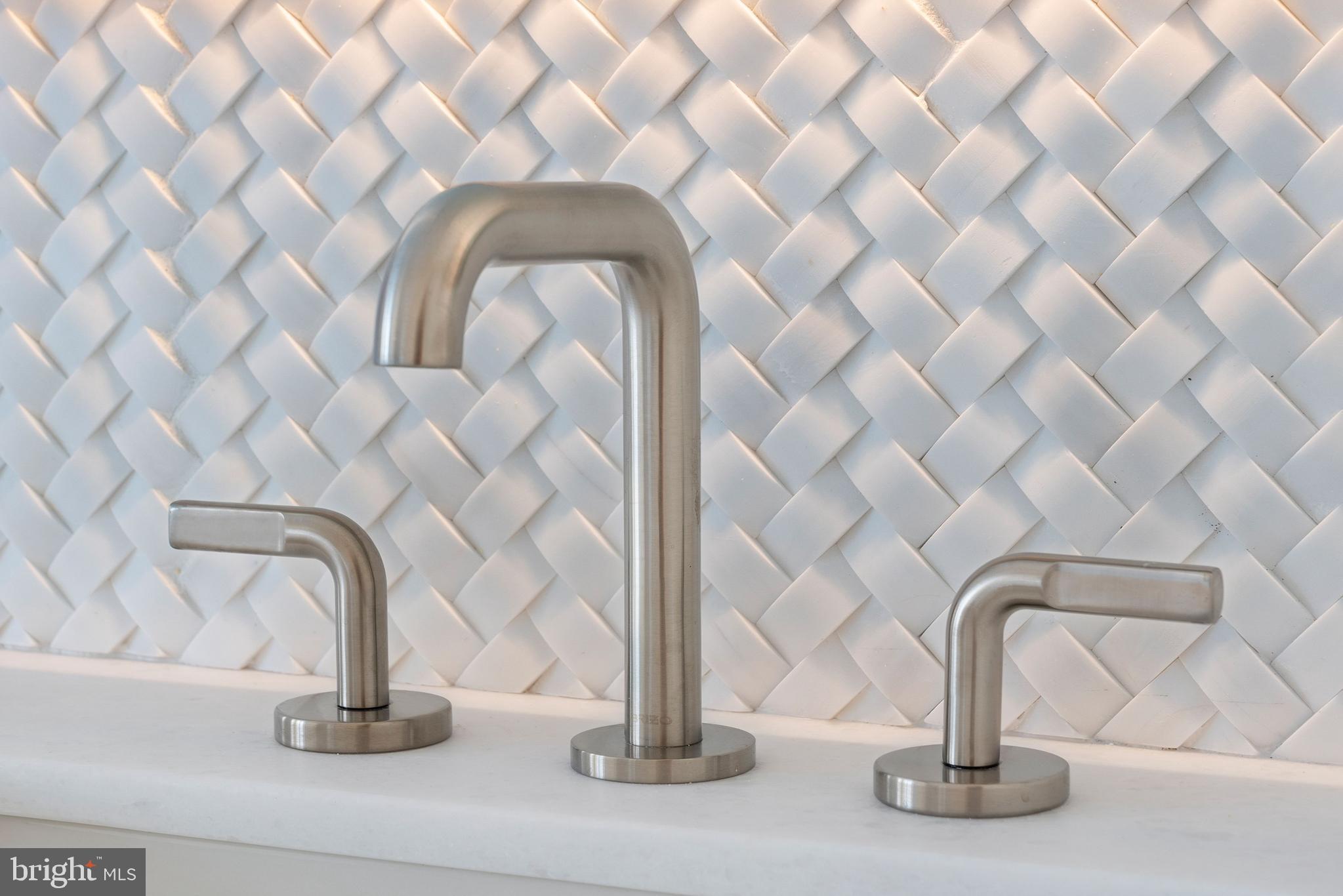 SALONA VILLAGE - Residential