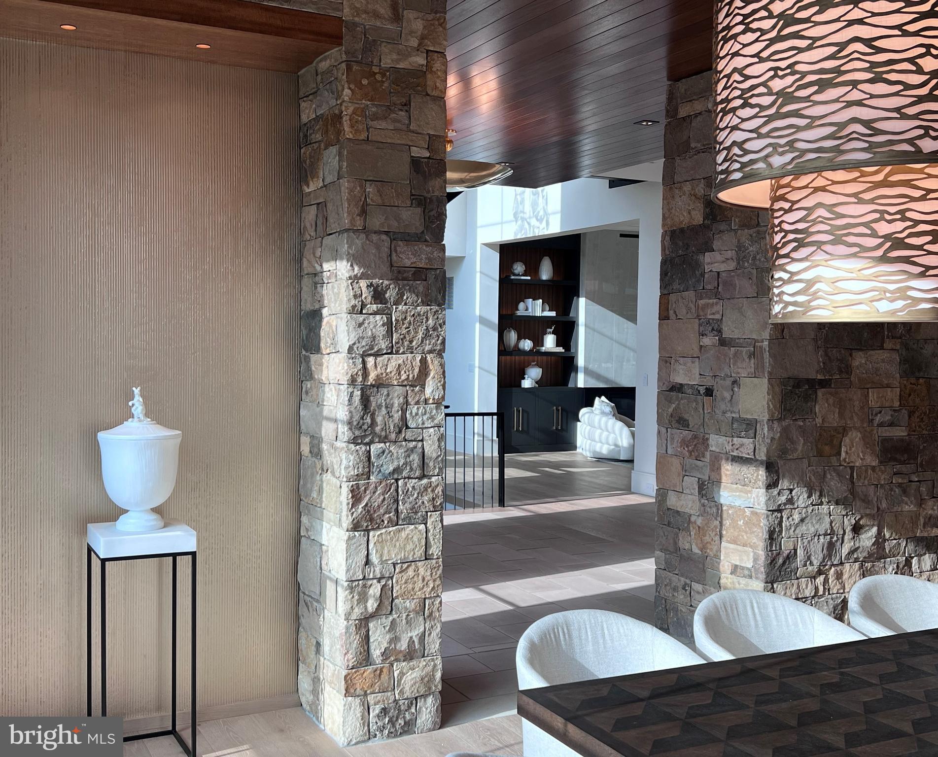 SALONA VILLAGE - Residential