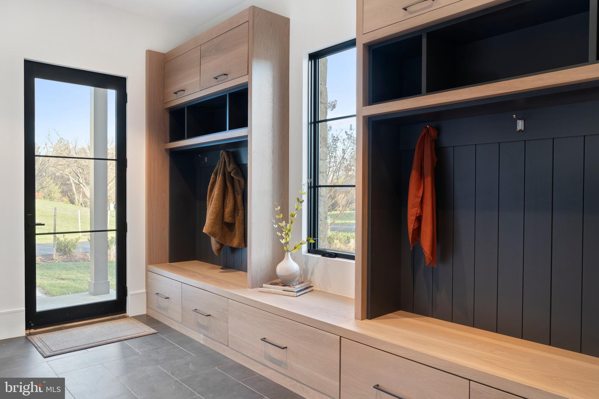 SALONA VILLAGE - Residential