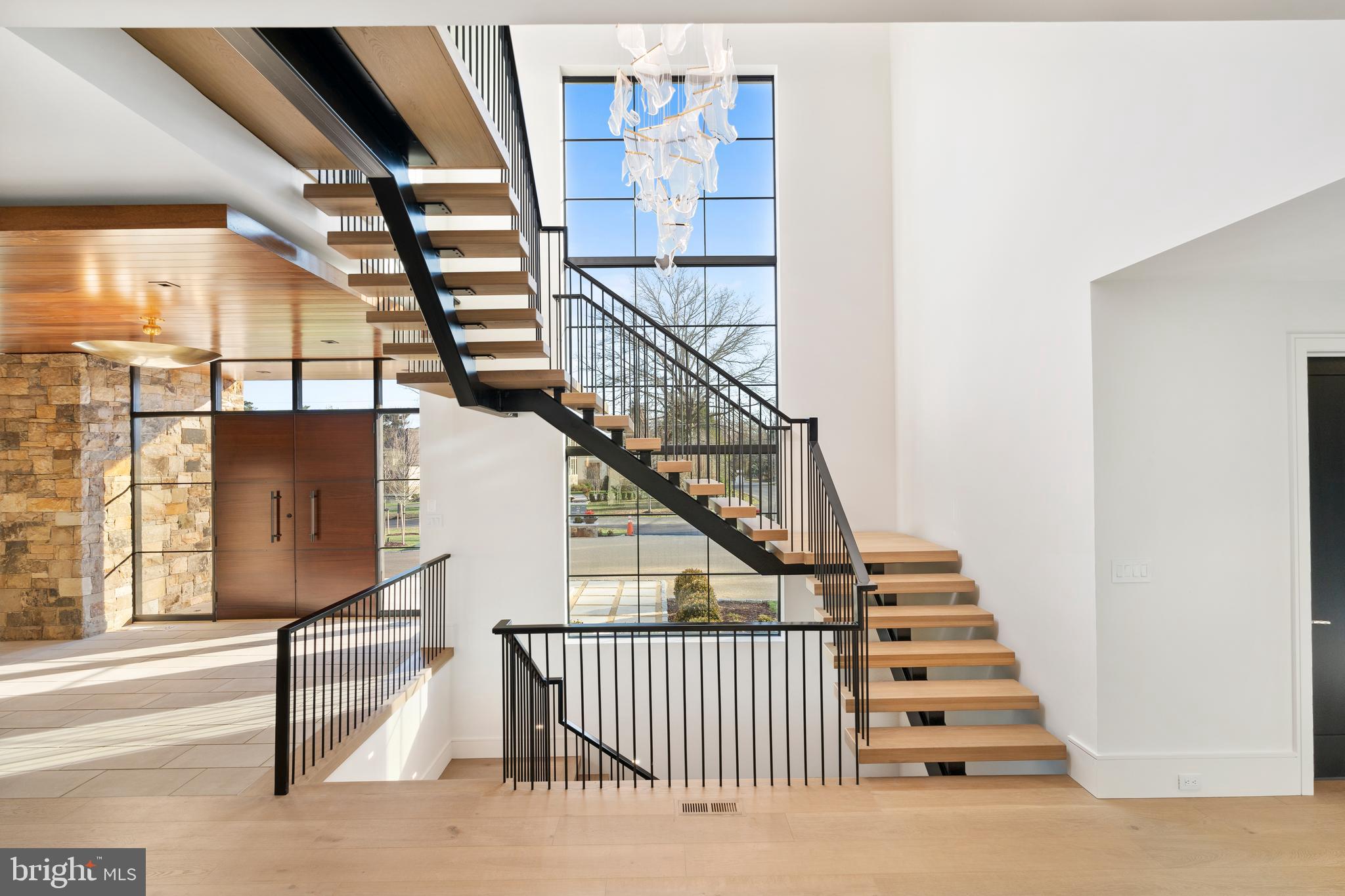 SALONA VILLAGE - Residential