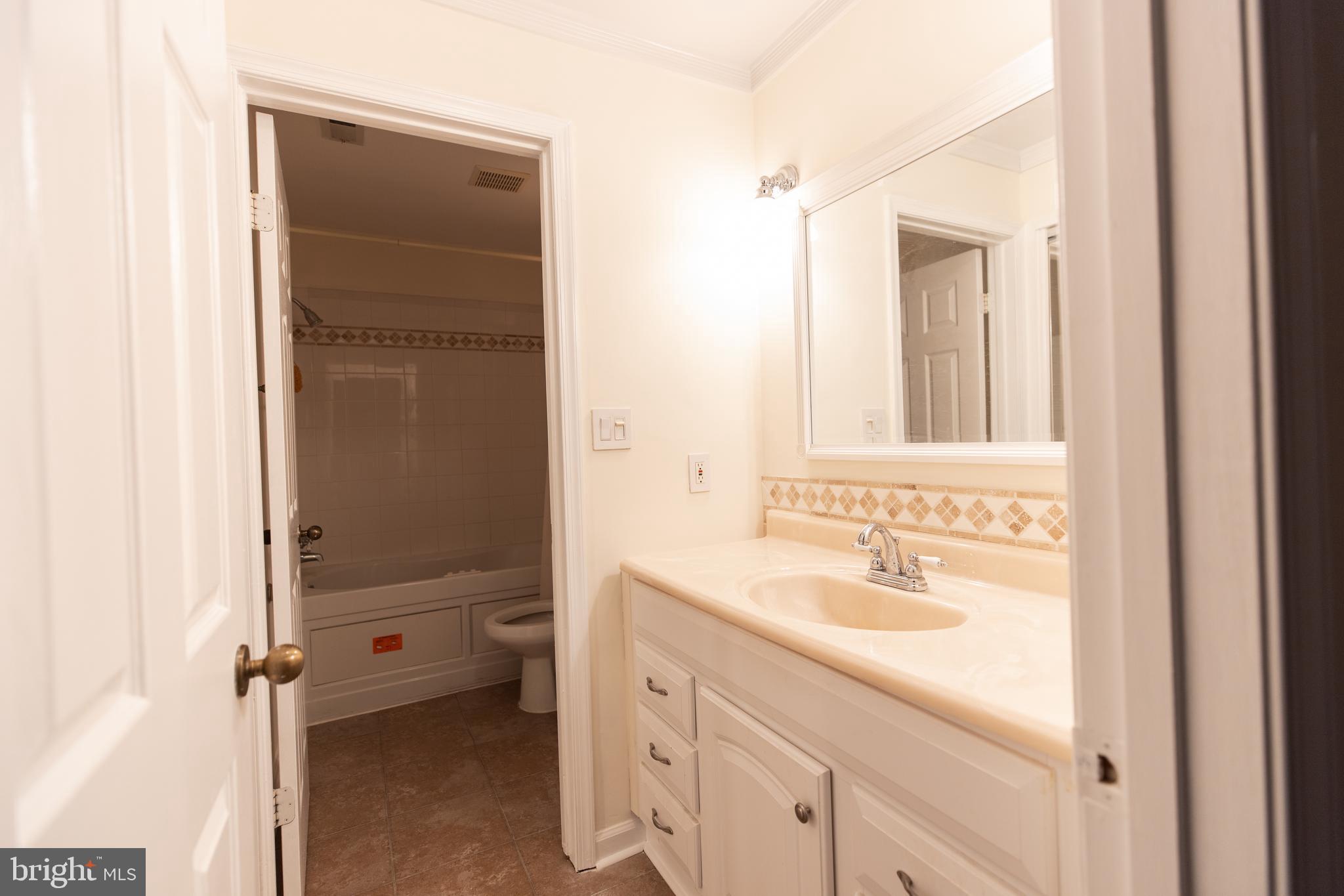 CHERRY HILL CONDOS - Residential