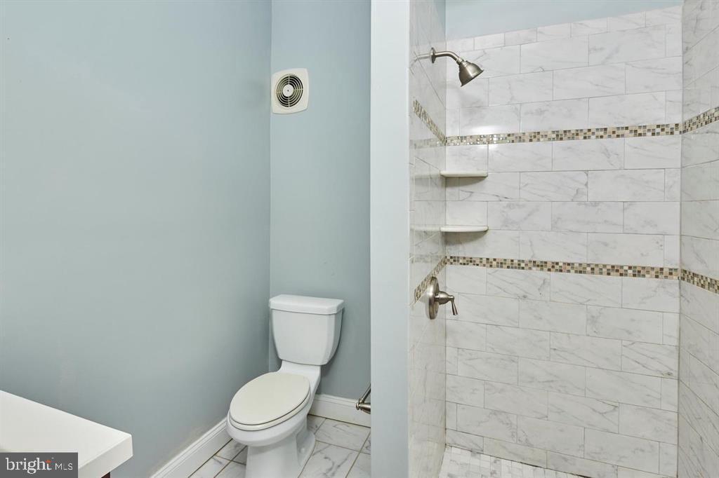 TROLLEY SQUARE - Commercial Sale