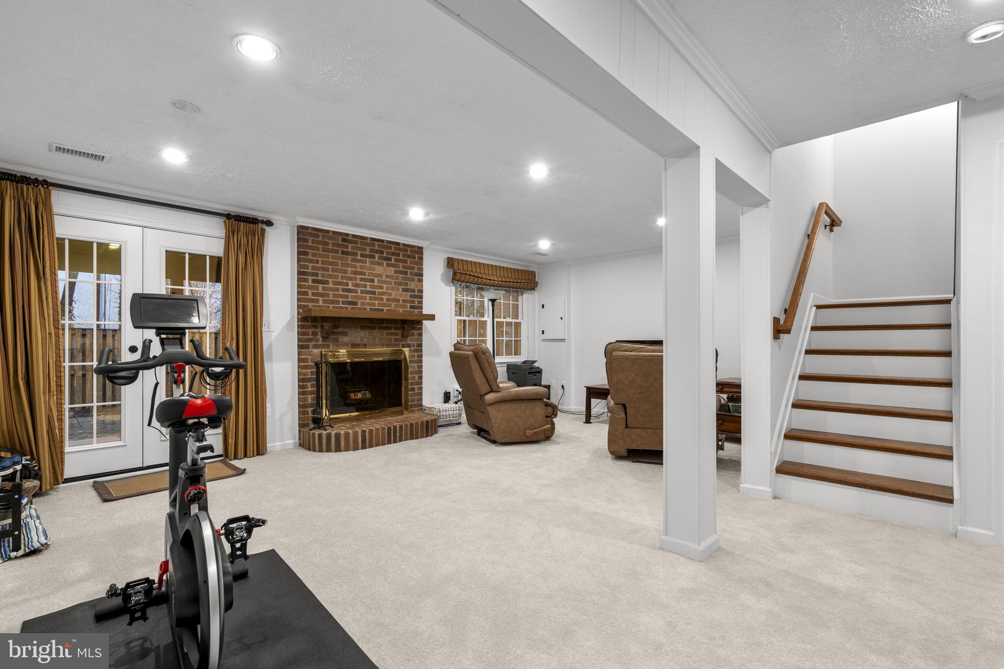 IDYLWOOD STATION - Residential