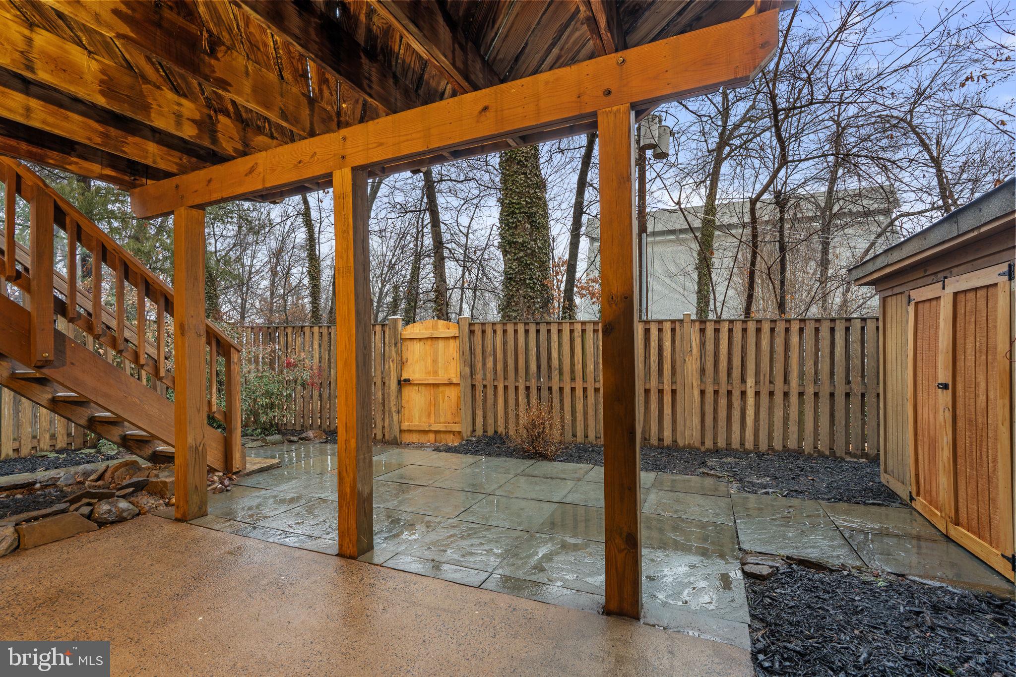 IDYLWOOD STATION - Residential