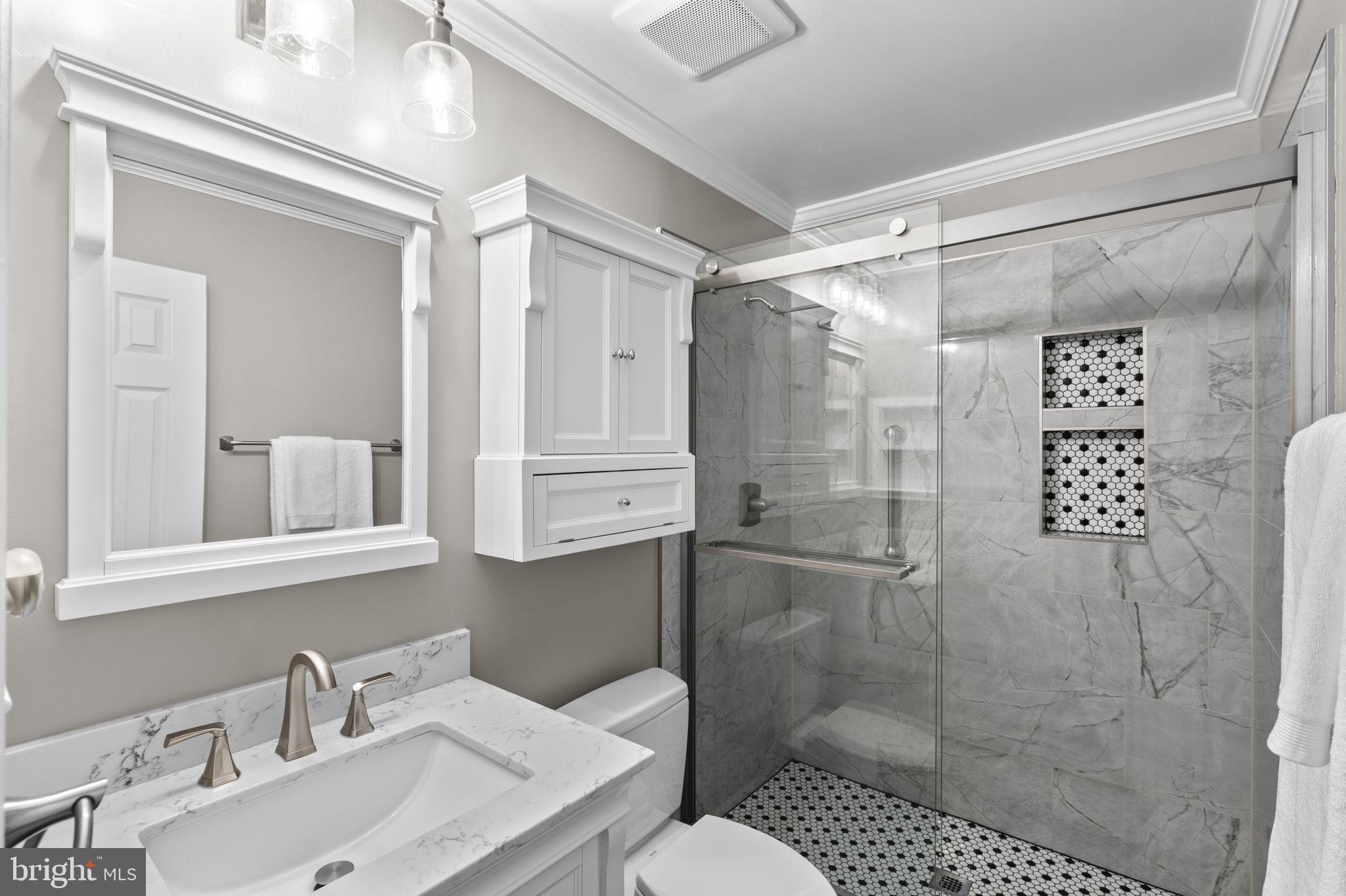 IDYLWOOD STATION - Residential