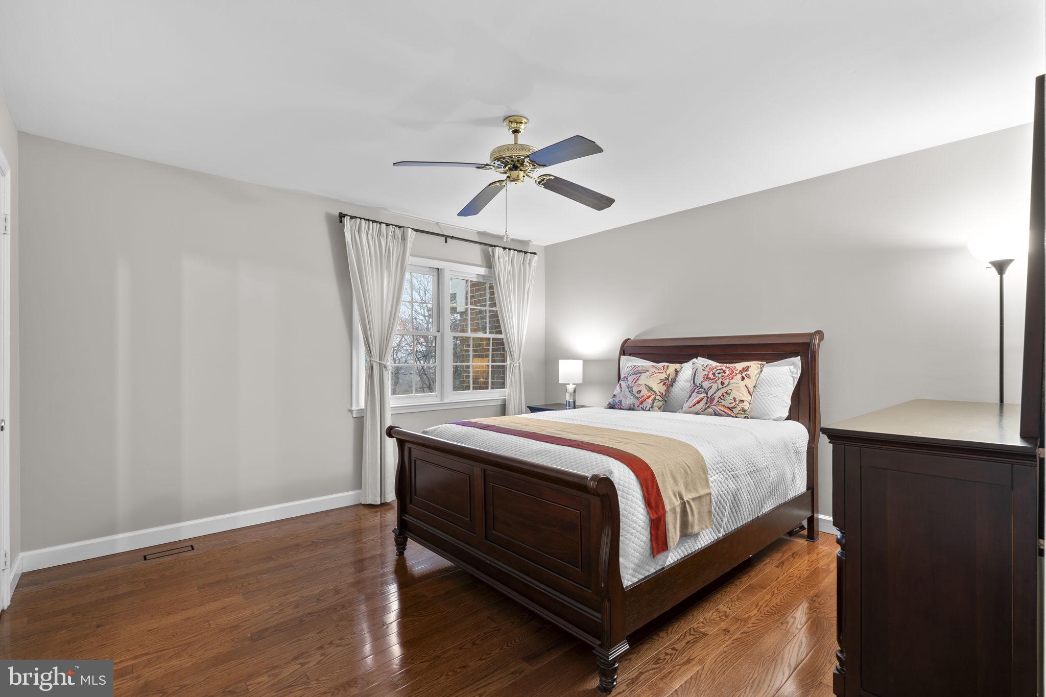 IDYLWOOD STATION - Residential