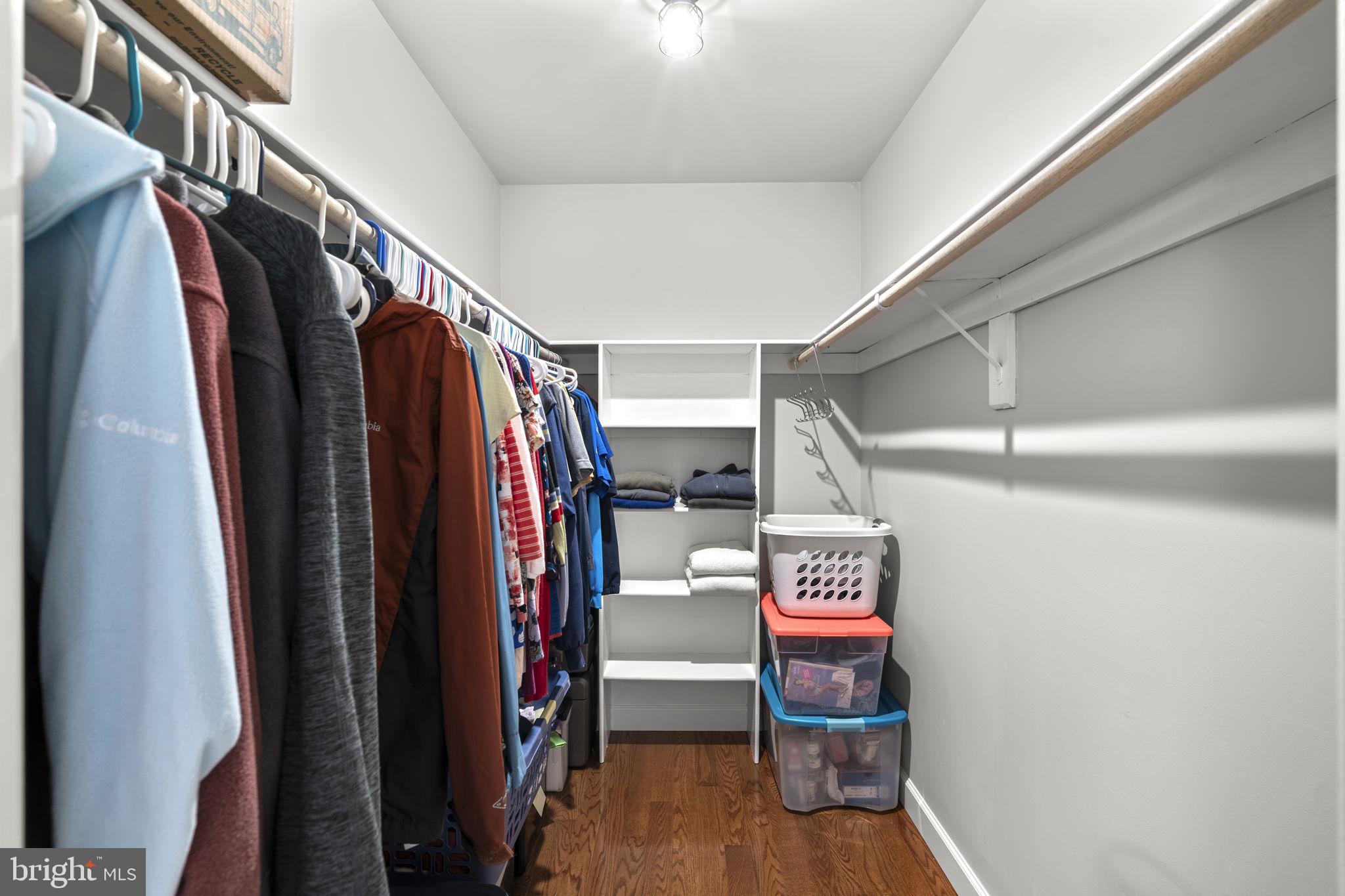 IDYLWOOD STATION - Residential