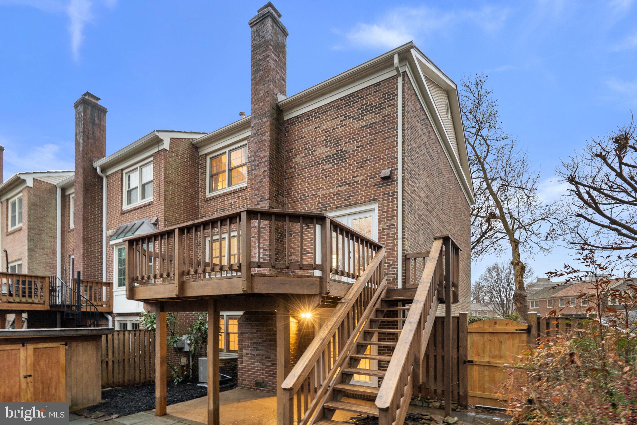 IDYLWOOD STATION - Residential