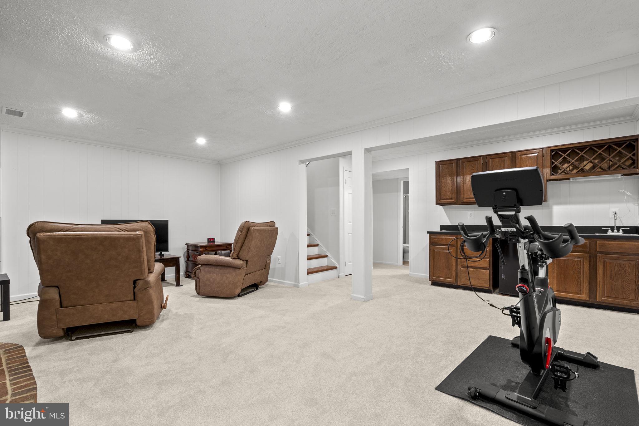 IDYLWOOD STATION - Residential