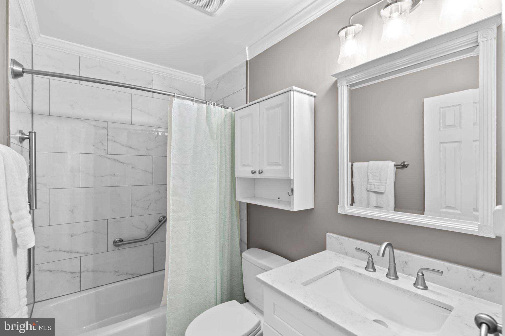 IDYLWOOD STATION - Residential