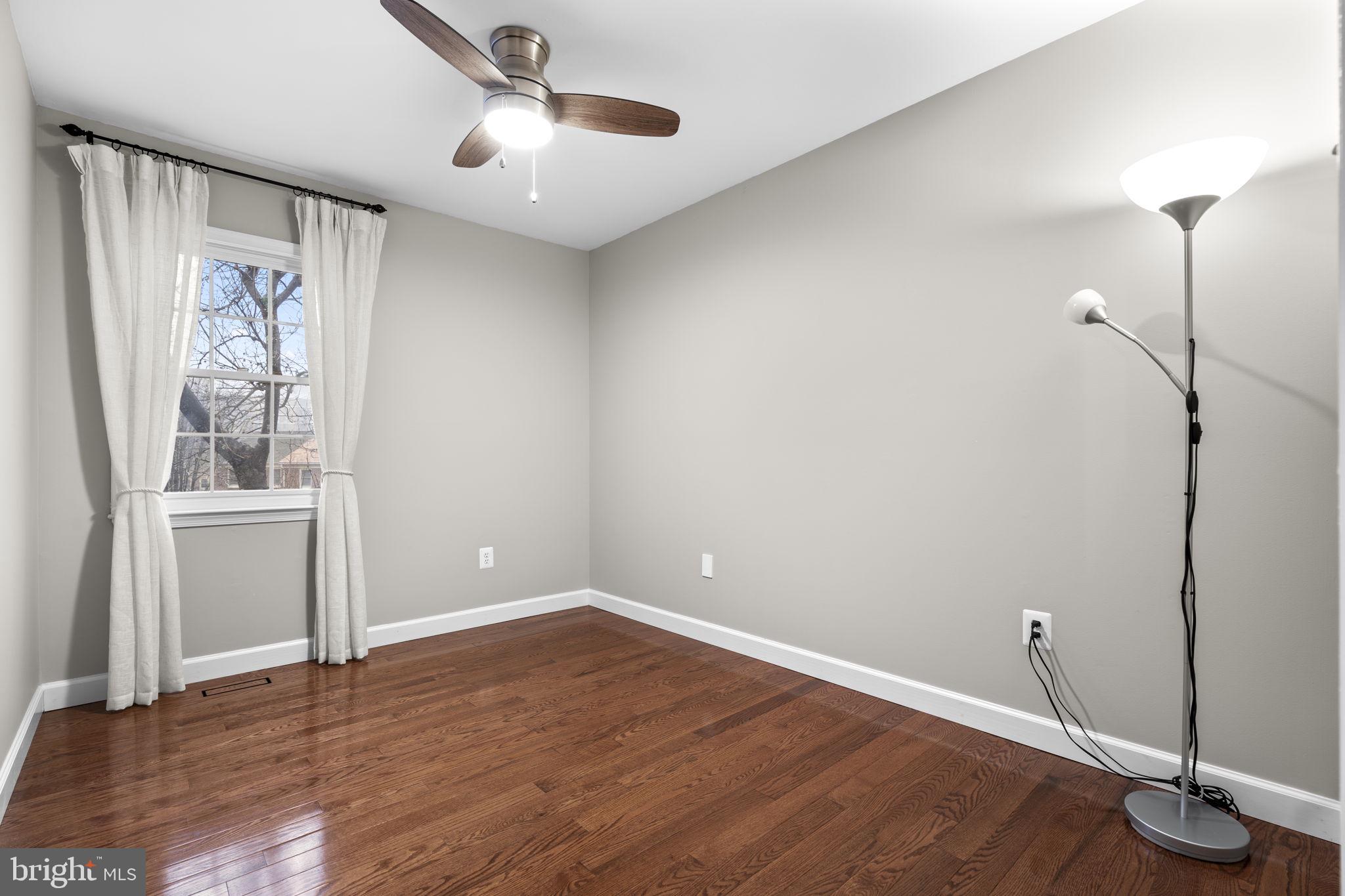 IDYLWOOD STATION - Residential