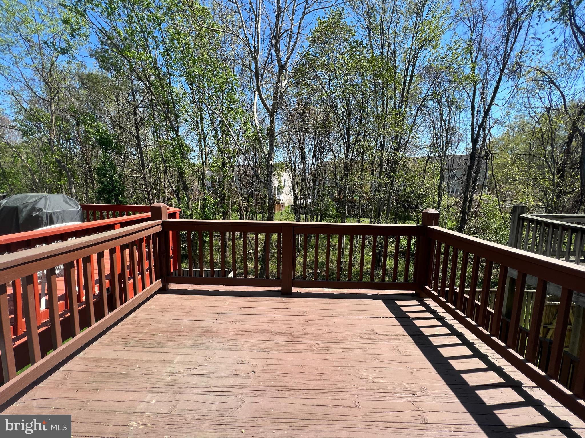 THE KNOLLS - Residential