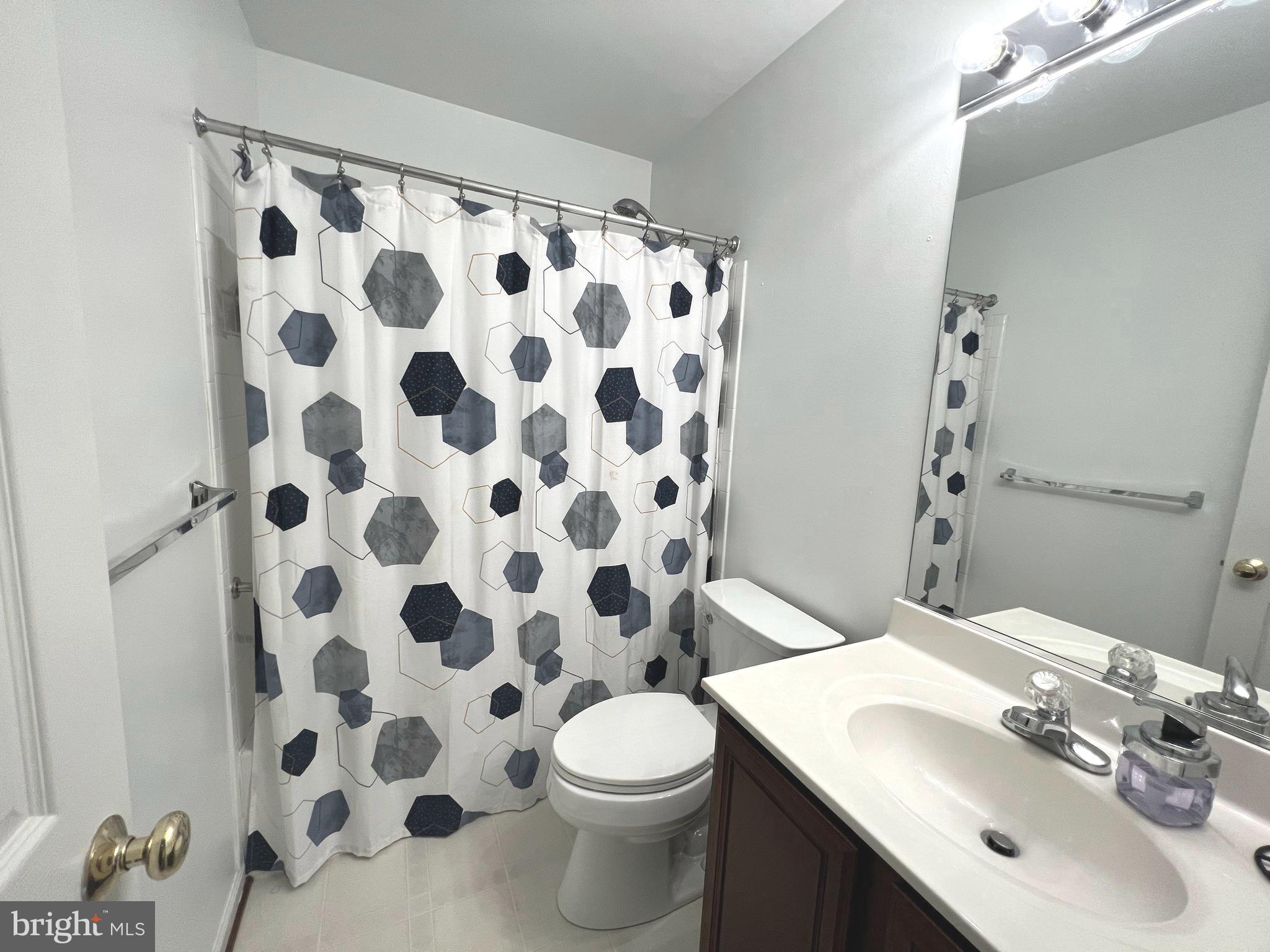 THE KNOLLS - Residential