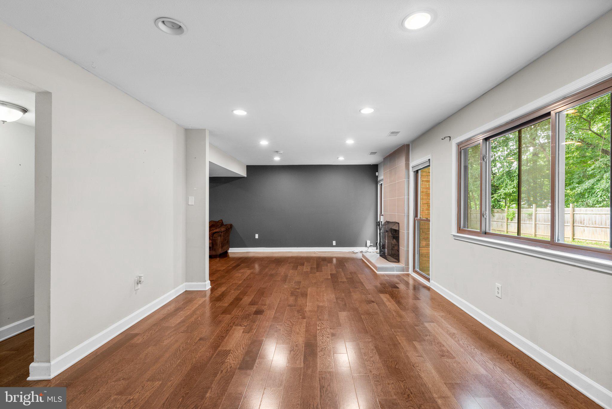 UPPER MARLBORO - Residential