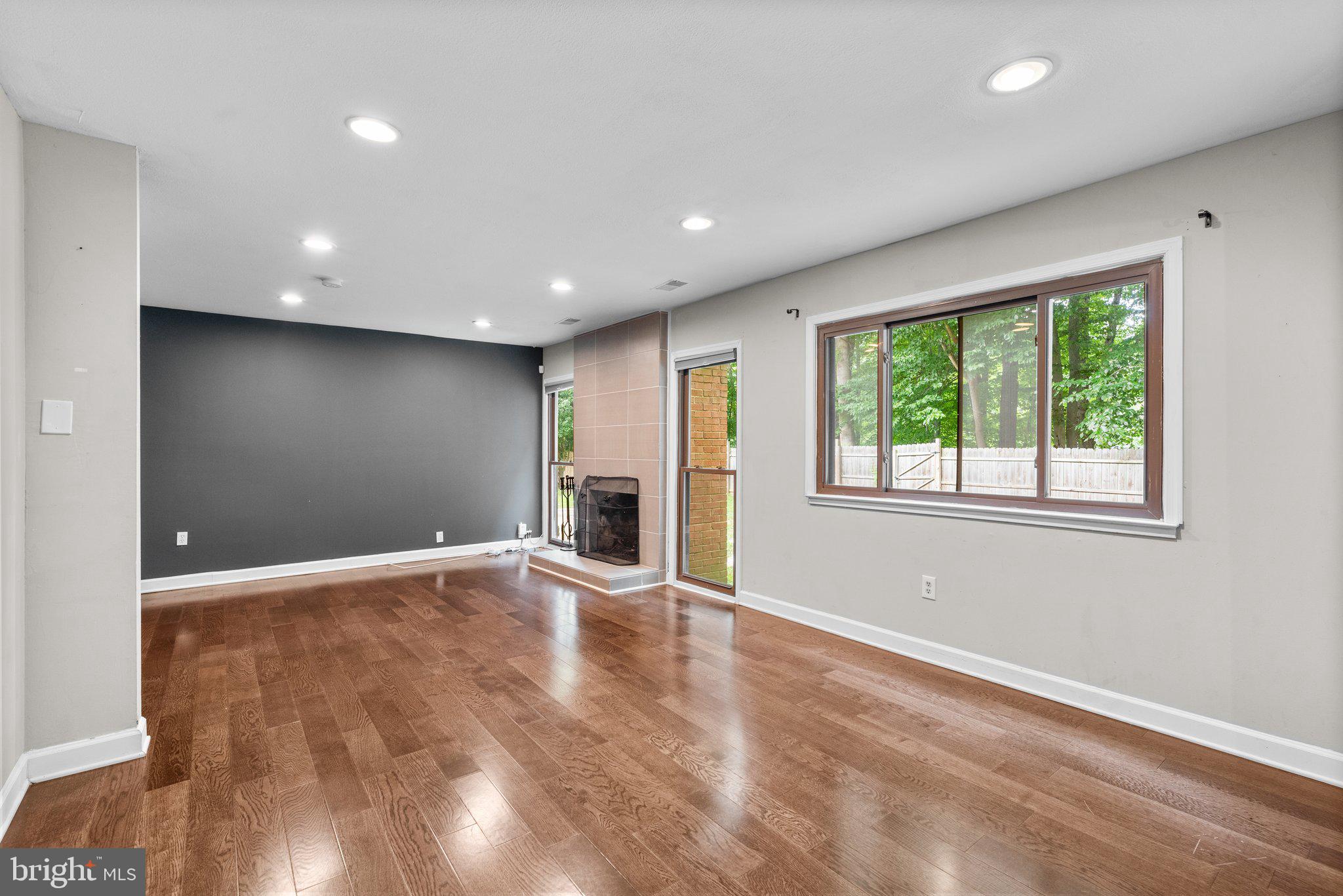 UPPER MARLBORO - Residential