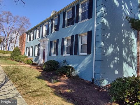 2010 38TH STREET SE 202 WASHINGTON DC 20020