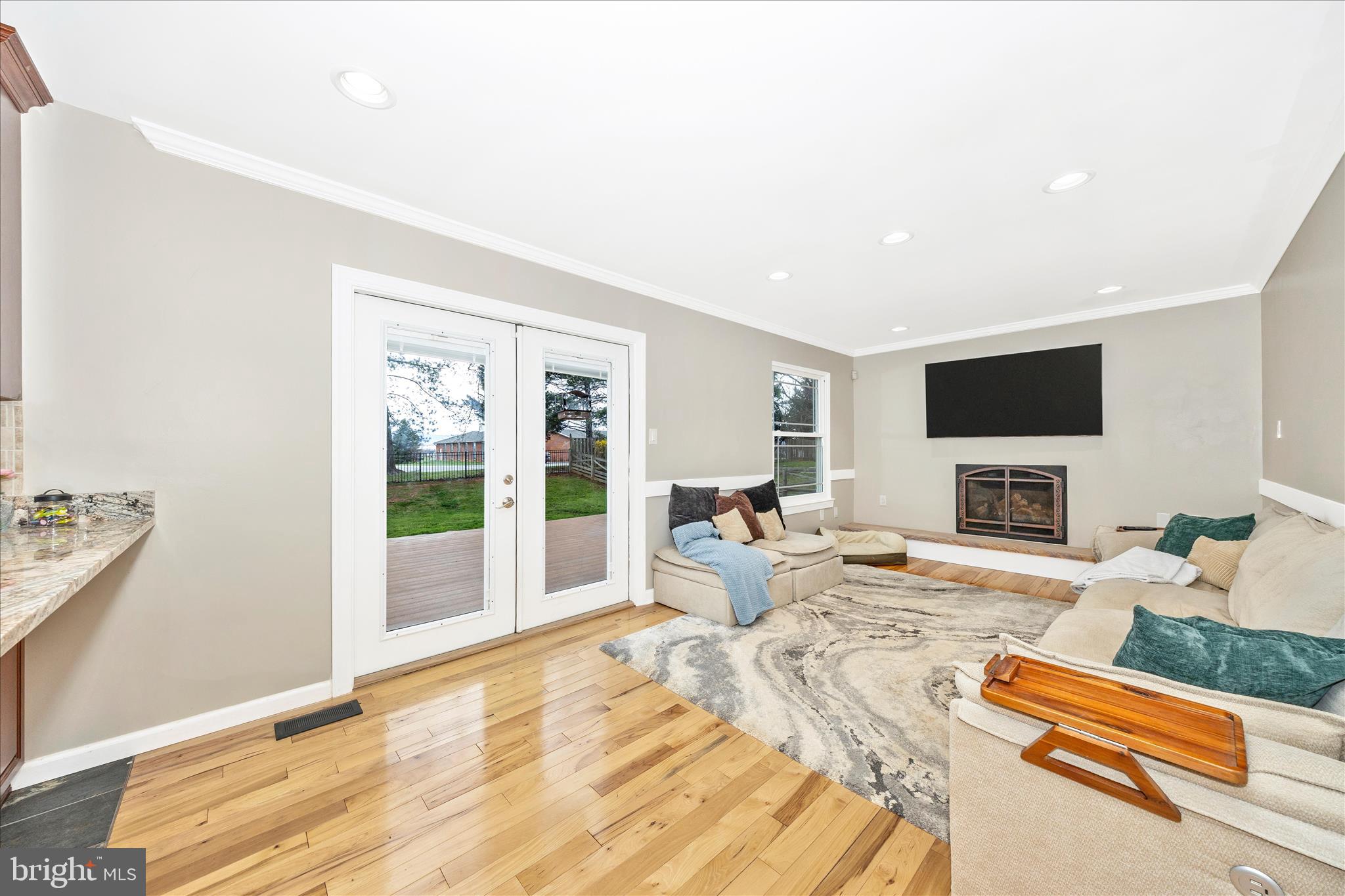 DISCOVERY - Residential