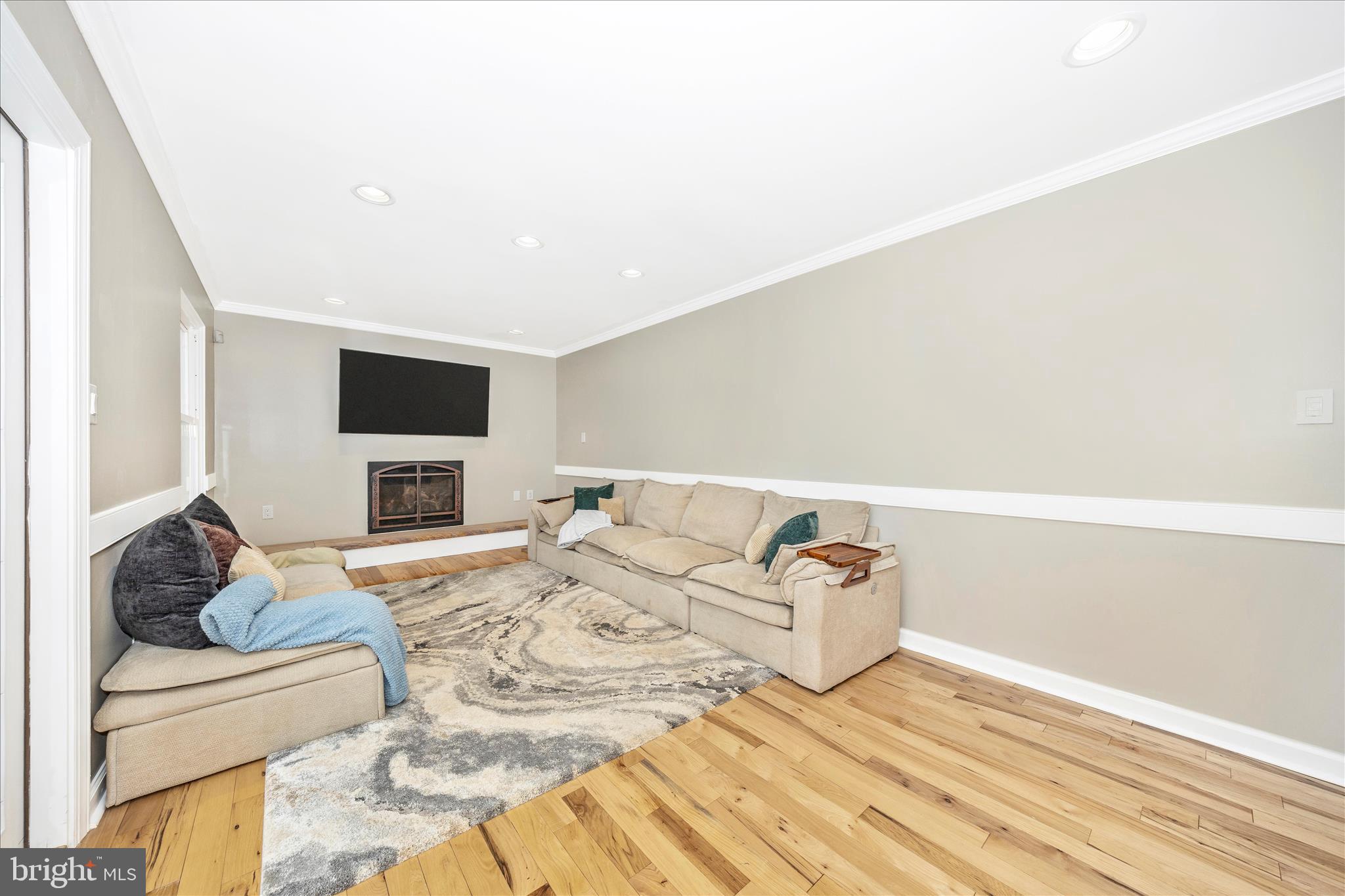 DISCOVERY - Residential