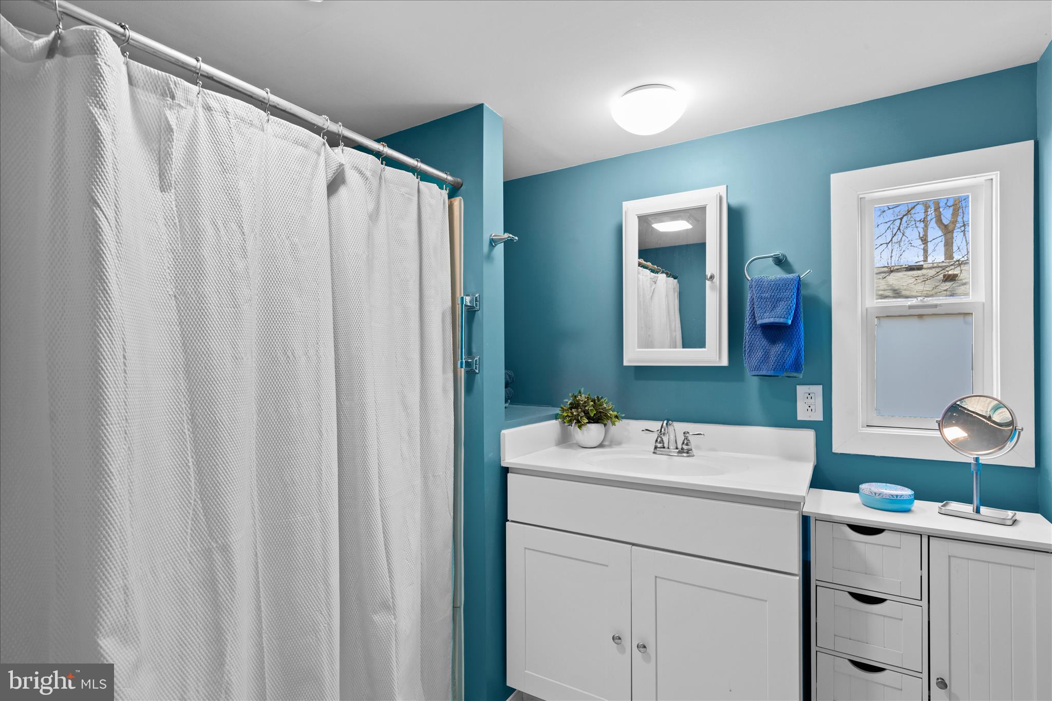 SUN RETREATS REHOBOTH BAY - Residential