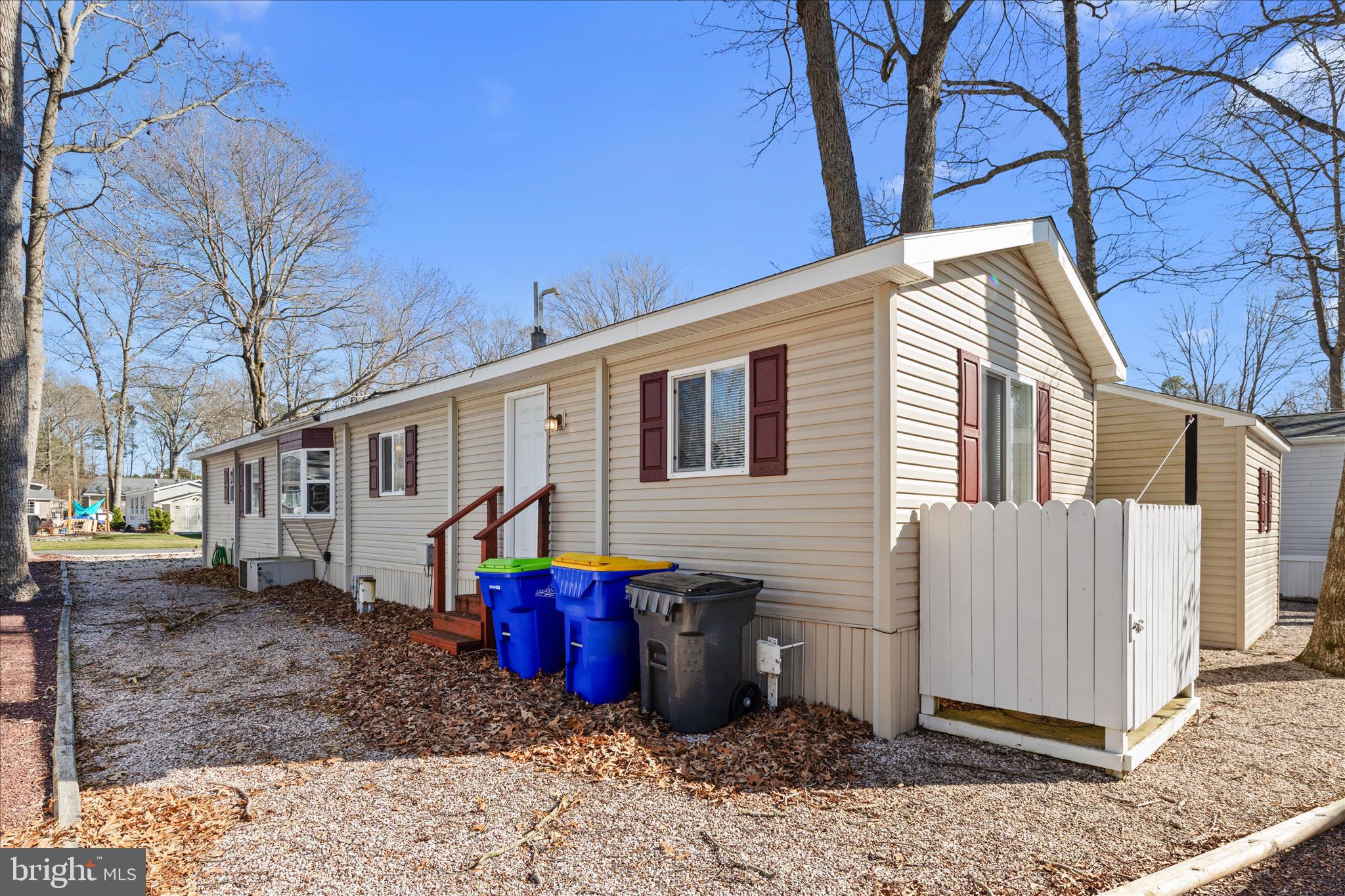 SUN RETREATS REHOBOTH BAY - Residential