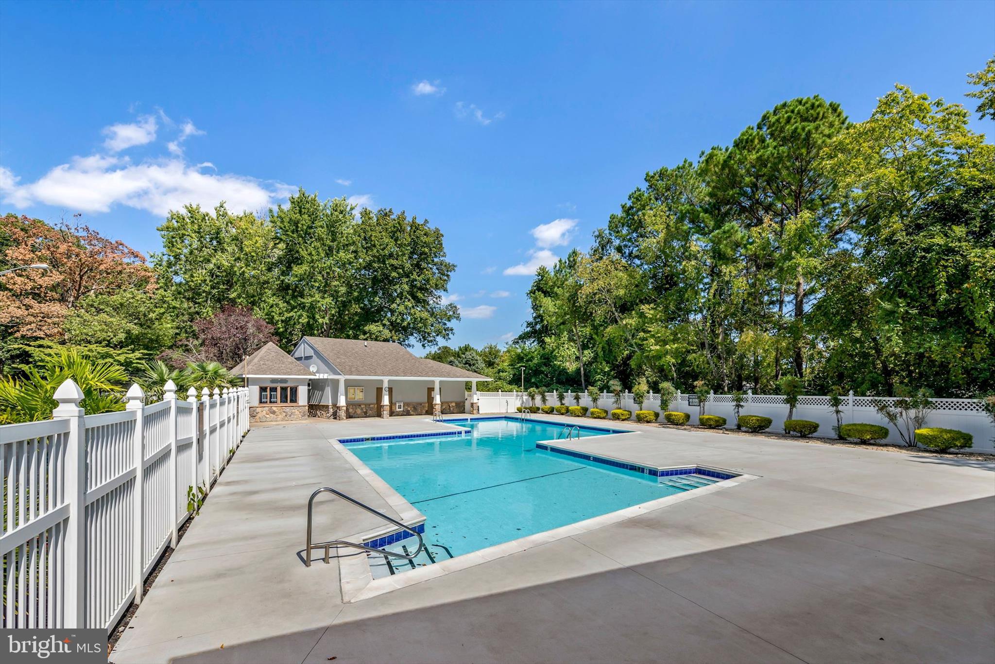 SUN RETREATS REHOBOTH BAY - Residential