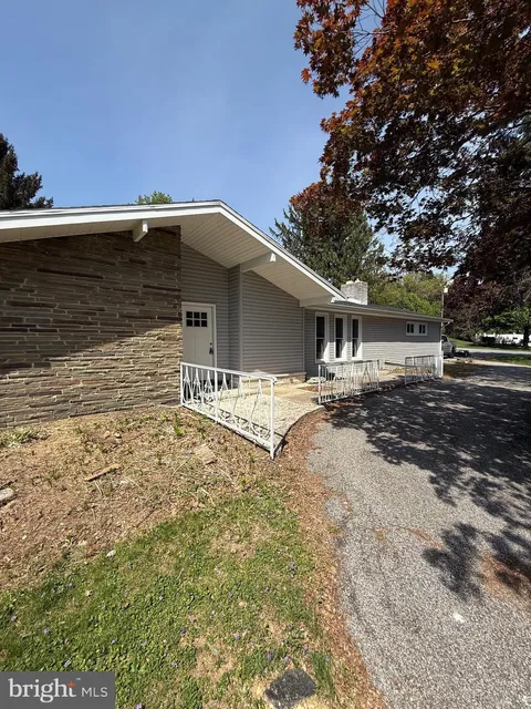 5928 Canyon Road, Harrisburg, PA MLS: PADA2044874