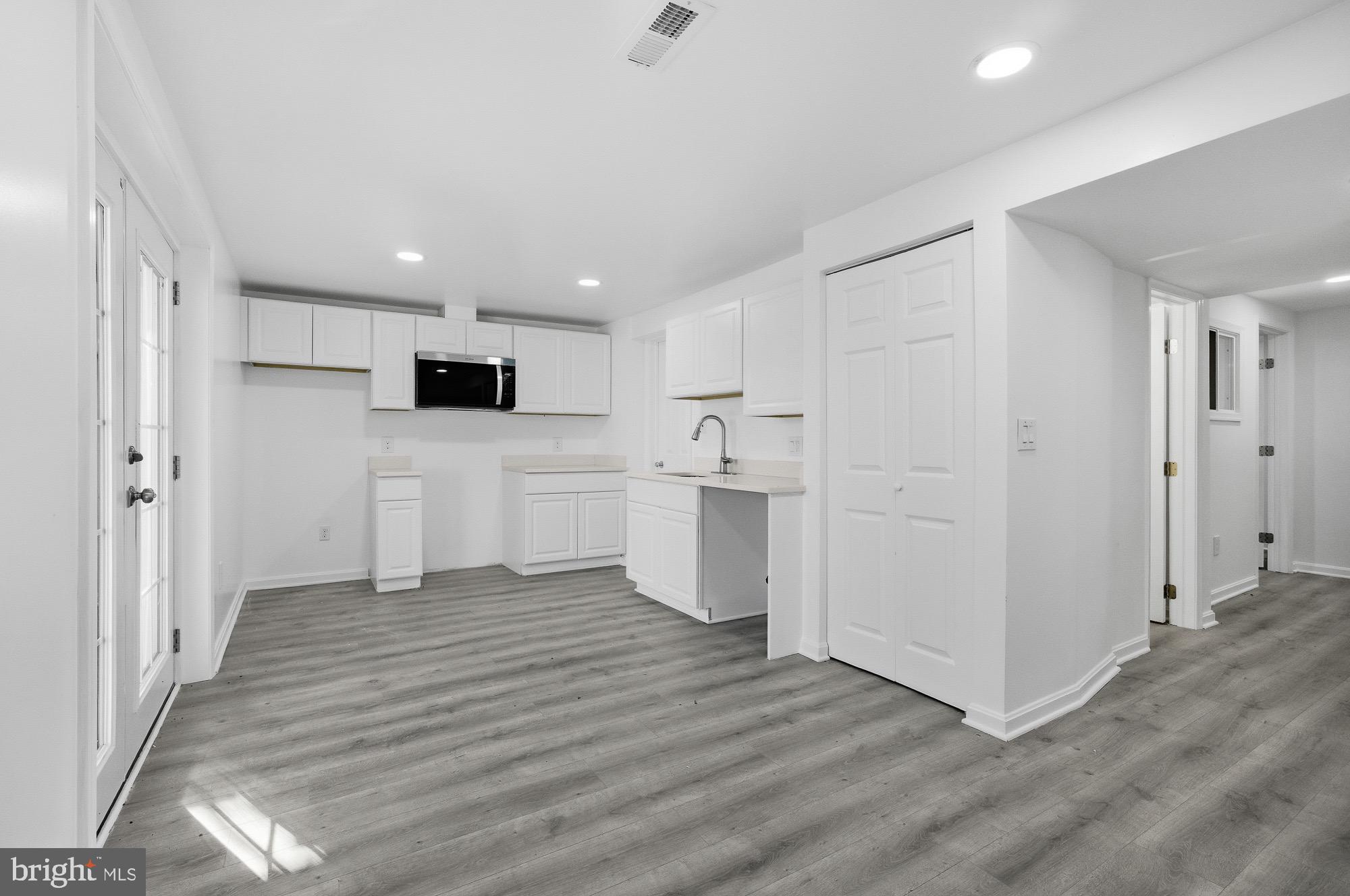 PARKVILLE - Residential