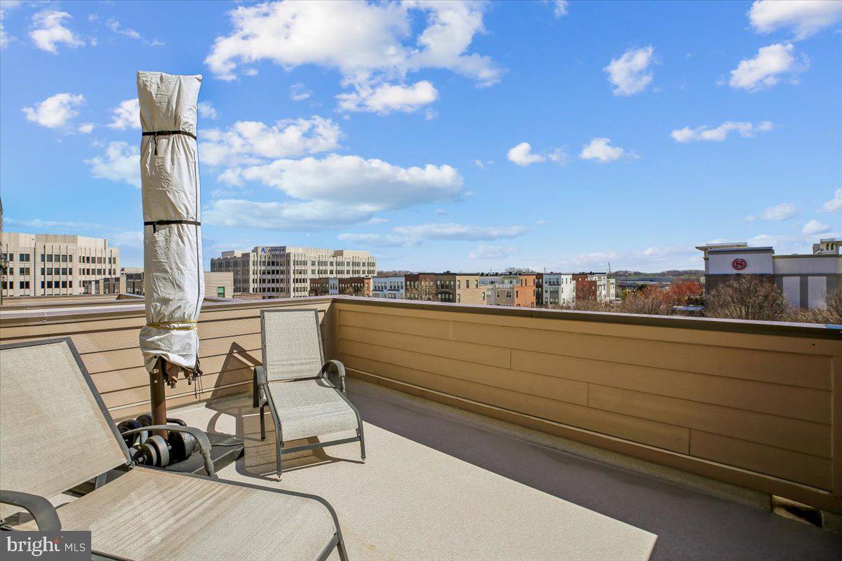 KING FARM IRVINGTON - Residential