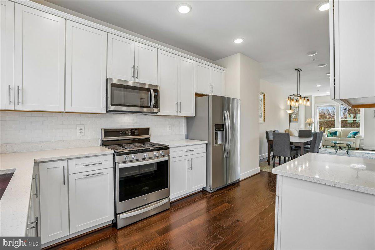 KING FARM IRVINGTON - Residential