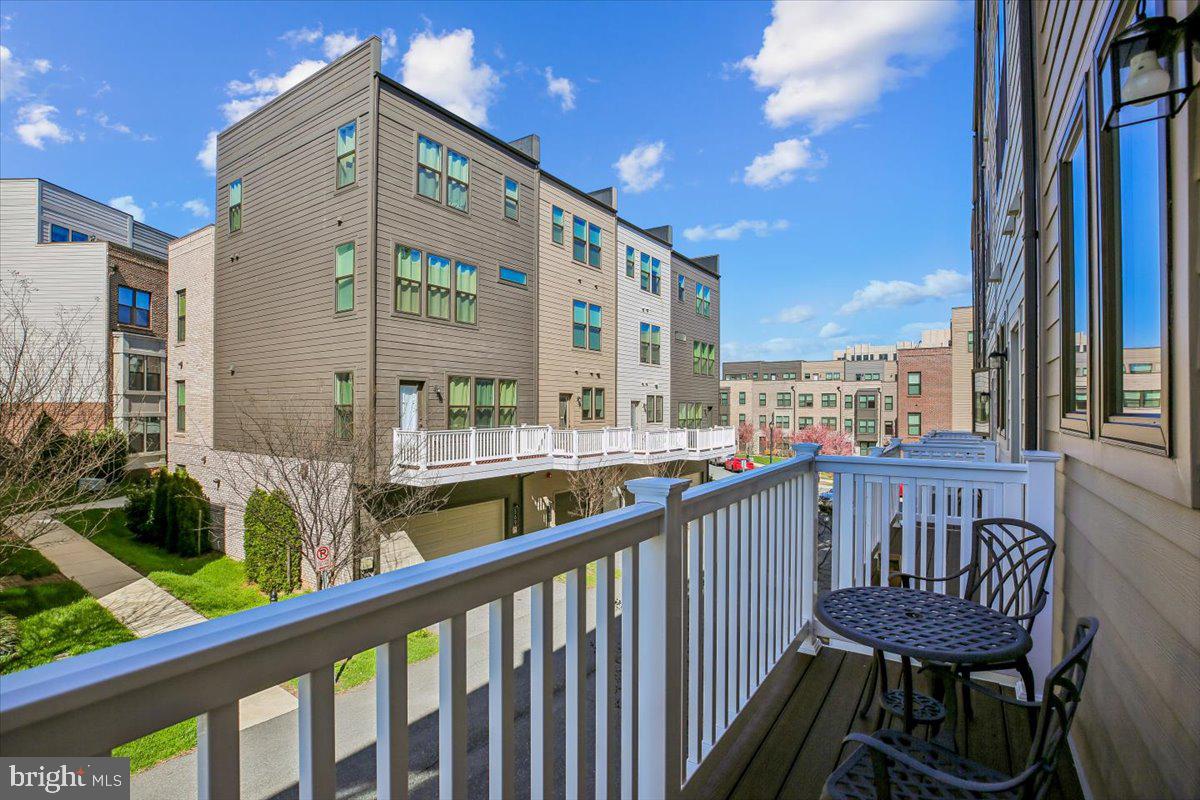 KING FARM IRVINGTON - Residential