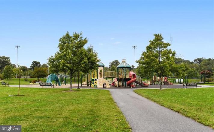 KING FARM IRVINGTON - Residential