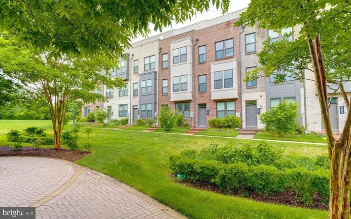 KING FARM IRVINGTON - Residential