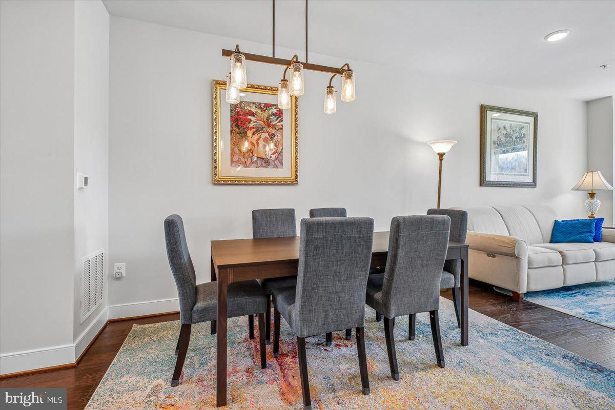 KING FARM IRVINGTON - Residential