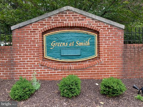 2017 HERITAGE DRIVE BALTIMORE MD 21209