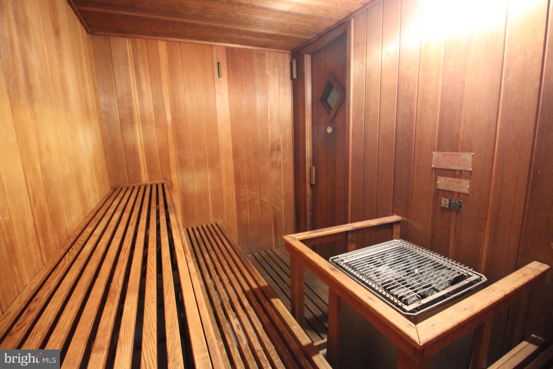 BRADDOCK PLACE - Residential Lease