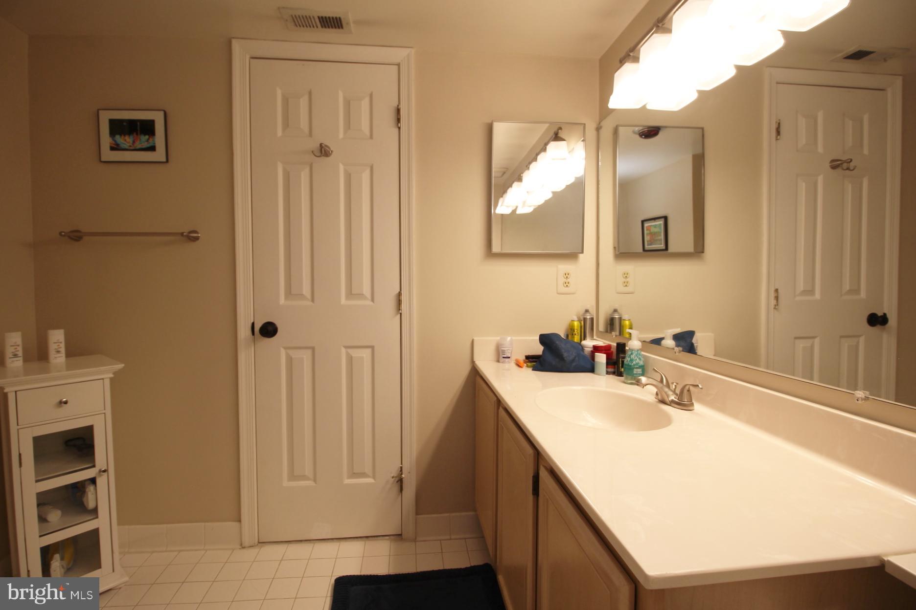 BRADDOCK PLACE - Residential Lease