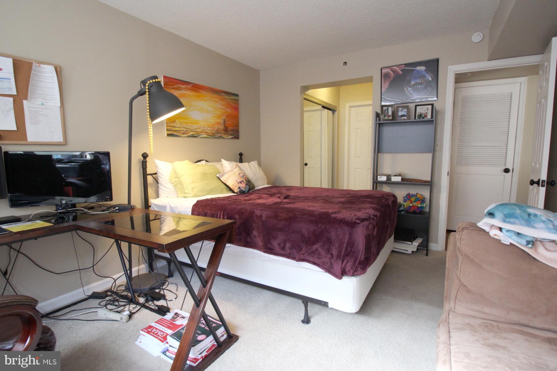 BRADDOCK PLACE - Residential Lease